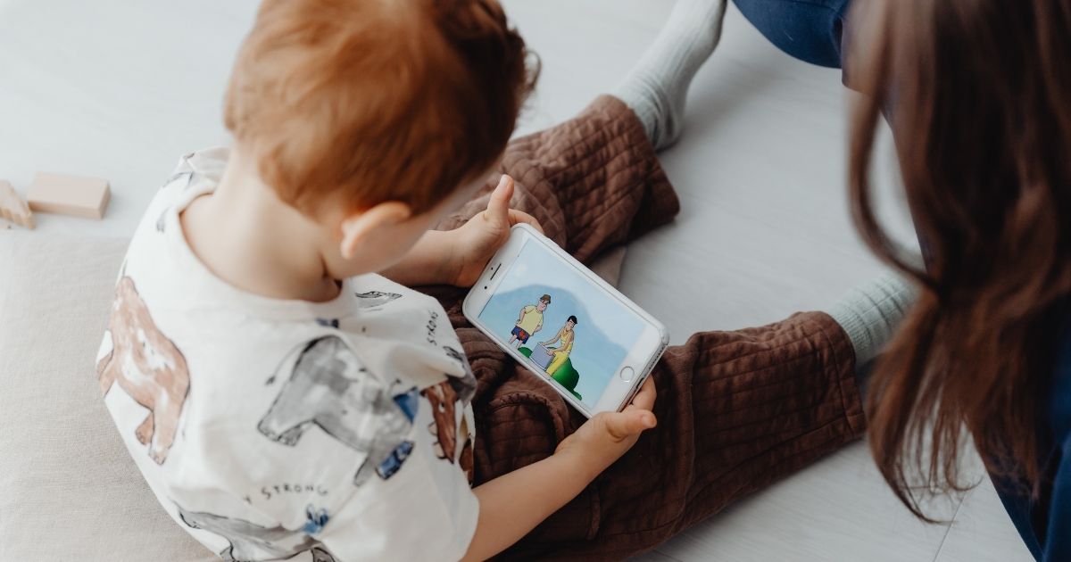 Çocuklarda Ekran Bağımlılığı Nedir Nasıl Engellenir